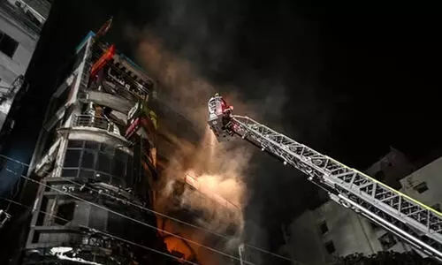 ബംഗ്ലാദേശിൽ ആറുനില കെട്ടിടത്തിലുണ്ടായ തീപിടിത്തത്തിൽ 43 പേർ മരിച്ചു