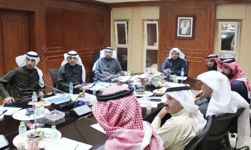 കു​വൈ​ത്ത് ദേ​ശീ​യ അ​സം​ബ്ലി തെ​ര​ഞ്ഞെ​ടു​പ്പ്: ഇ​ൻ​ഫ​ർ​മേ​ഷ​ൻ മ​ന്ത്രി ച​ർ​ച്ച ന​ട​ത്തി