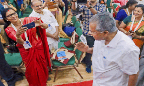 തൊഴിലാളികളുടെ സംഗമമായി മുഖ്യമന്ത്രിയുടെ മുഖാമുഖം