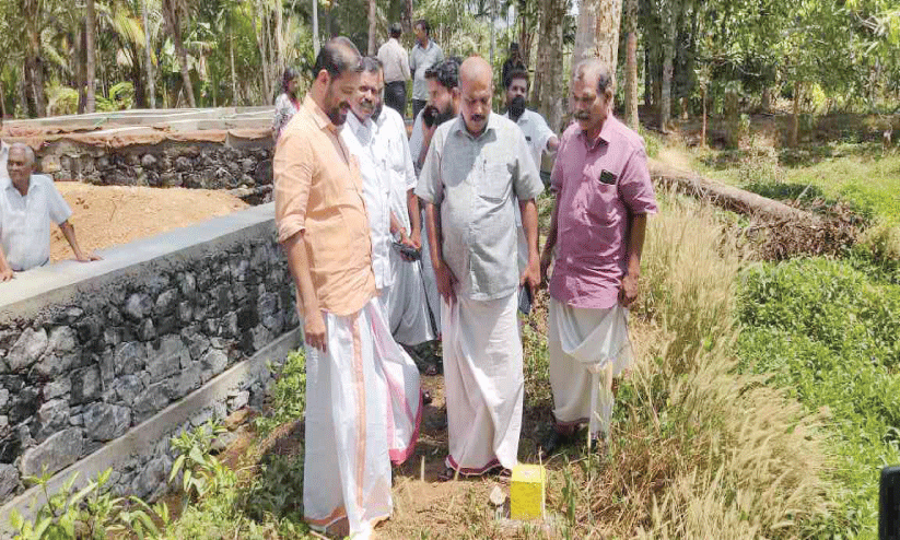 വ​ട​ക്കാ​ഞ്ചേ​രി ബൈ​പാ​സ് ര​ണ്ടാം​ഘ​ട്ട സ​ർ​വേ പു​രോ​ഗ​മി​ക്കു​ന്നു
