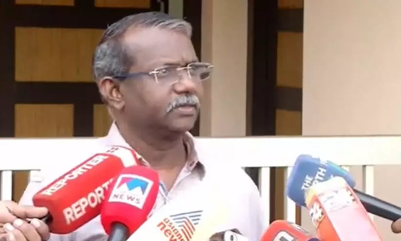 സിദ്ധാർഥന്റെ ജീവൻ രക്ഷിക്കാൻ ശ്രമിച്ചു; എല്ലാകാര്യത്തിലും ഇടപെടാനാവില്ലെന്ന് ഡീൻ സിദ്ധാർഥന്റെ ജീവൻ രക്ഷിക്കാൻ ശ്രമിച്ചു; എല്ലാകാര്യത്തിലും ഇടപെടാനാവില്ലെന്ന് ഡീൻ