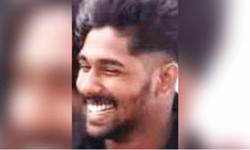 ആ​ദി​ത്യ​ൻ