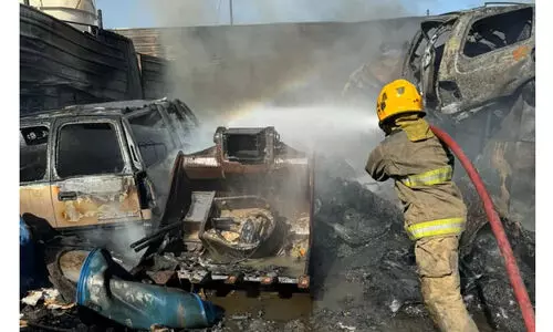 അം​ഘാ​ര സ്‌​ക്രാ​പ്‌​യാ​ർ​ഡി​ൽ വാ​ഹ​ന​ങ്ങ​ൾ​ക്ക് തീ​പി​ടി​ച്ചു