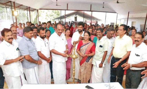 വി​ദ്യാ​ഭ്യാ​സ സ്ഥാ​പ​ന​ങ്ങ​ളി​ലെ സ​മാ​ധാ​നാ​ന്ത​രീ​ക്ഷം ഇ​ട​തു​പ​ക്ഷം ഇ​ല്ലാ​താ​ക്കി -ബെ​ന്നി ബ​ഹ​നാ​ൻ എം.​പി