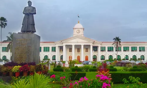 5000 കോടി കടമെടുക്കുന്നു