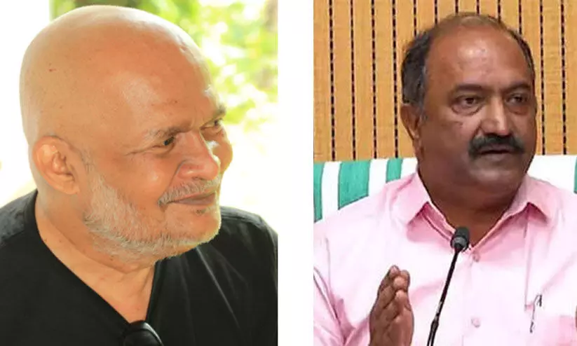 കണക്കപിള്ളയുടെ വീട്ടിൽ വറക്കലും പൊരിക്കലും, കണക്കു നോക്കുമ്പോൾ കരച്ചിലും പിഴിച്ചിലുമെന്ന് ഡോ.കെ.ടി റാംമോഹൻ കണക്കപിള്ളയുടെ വീട്ടിൽ വറക്കലും പൊരിക്കലും, കണക്കു നോക്കുമ്പോൾ കരച്ചിലും പിഴിച്ചിലുമെന്ന് ഡോ.കെ.ടി റാംമോഹൻ