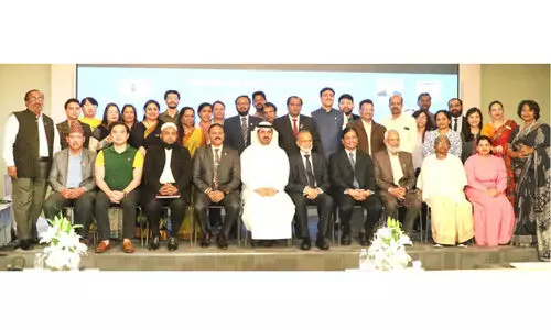 ‘ക​ണ​ക്റ്റി​ങ് പീ​പ്പി​ൾ’ നി​യ​മ, ആ​രോ​ഗ്യ ബോ​ധ​വ​ത്ക​ര​ണം ന​ട​ത്തി