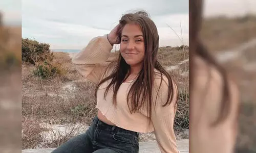 വെള്ളം അലർജി; കുളിക്കാനാവുന്നില്ലെന്ന് 22കാരി