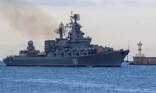 റഷ്യൻ യുദ്ധക്കപ്പൽ തകർത്തെന്ന് യുക്രെയ്ൻ റഷ്യൻ യുദ്ധക്കപ്പൽ തകർത്തെന്ന് യുക്രെയ്ൻ