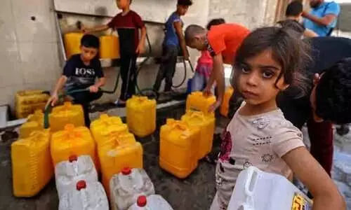 ബ്രിട്ടൻ ഗസ്സക്ക് അയച്ച വാട്ടർ ഫിൽട്ടറുകൾ സുരക്ഷാ ഭീഷണിയെന്ന് ഇസ്രായേൽ; അതിർത്തിയിൽ തടഞ്ഞു​