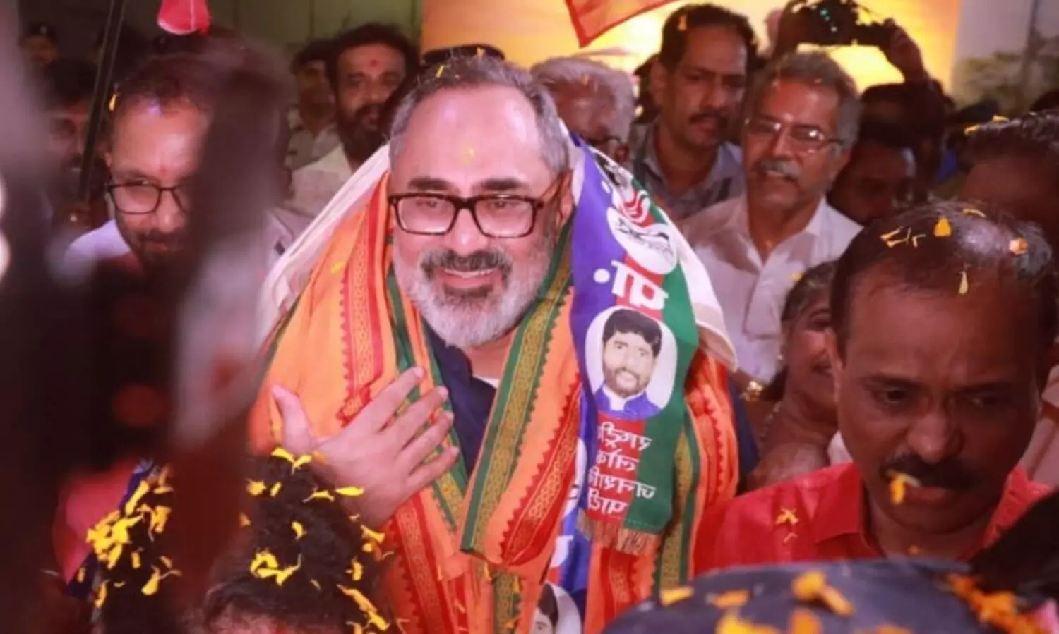 രാജീവ് ചന്ദ്രശേഖർ സുകുമാരൻ നായരെയും വെള്ളാപ്പള്ളിയെയും സന്ദർശിച്ചു