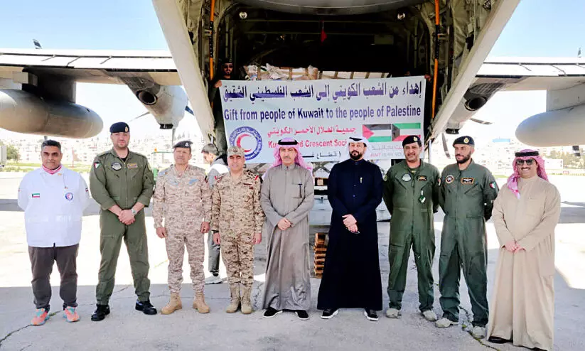 ഗ​സ്സ​ക്ക് കു​വൈ​ത്ത് സ​ഹാ​യം തു​ട​രു​ന്നു; 10 ട​ൺ അ​വ​ശ്യ​സാ​ധ​ന​ങ്ങ​ൾ അ​യ​ച്ചു