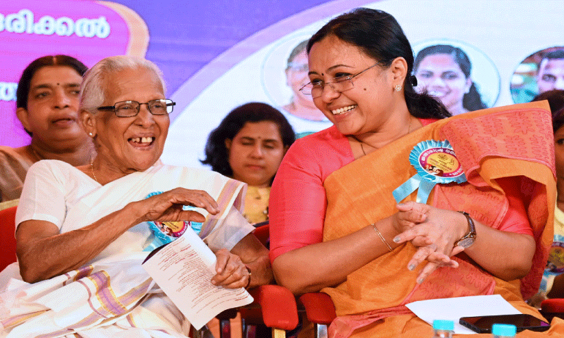 സര്‍ക്കാർ ലക്ഷ്യം തൊഴില്‍ മേഖലയിലും സ്ത്രീ പങ്കാളിത്തം -മന്ത്രി