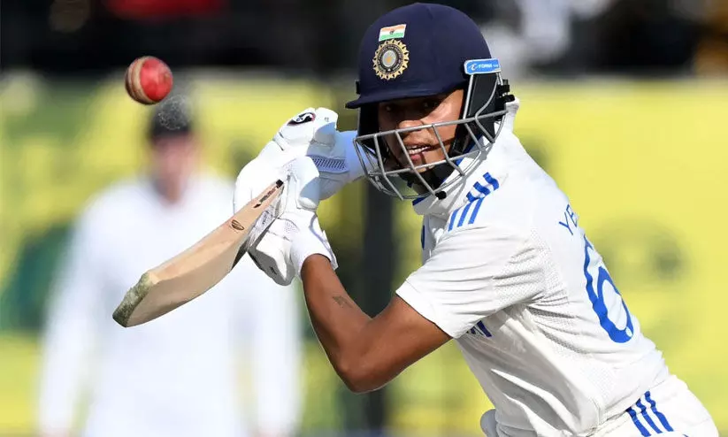 രോഹിതിനും ജയ്സ്വാളിനും അർധസെഞ്ച്വറി; ഇന്ത്യക്ക് തകർപ്പൻ തുടക്കം