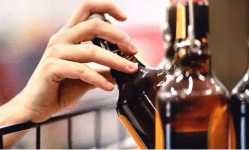 നികുതി കുറക്കും; വീര്യംകുറഞ്ഞ മദ്യവിൽപനക്ക്​ അനുമതി നൽകാൻ സർക്കാർ നീക്കം