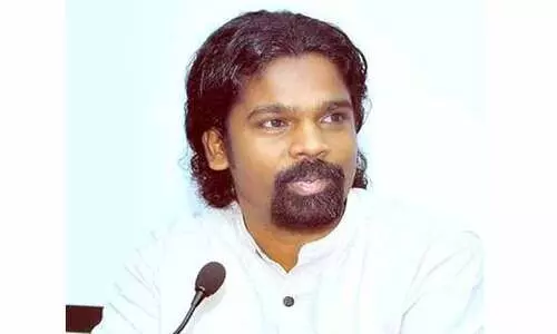 ‘ക​ടു​ത്ത മ​ത​ബോ​ധ​ത്തി​ലൂ​ന്നി​യ   ഒ​രു രാ​ജ്യ​മാ​ണ് ന​മ്മു​ടേ​ത്’