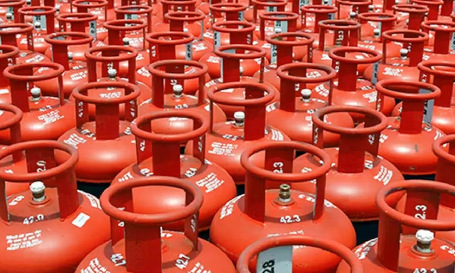 വാണിജ്യ പാചകവാതക വില കൂട്ടി