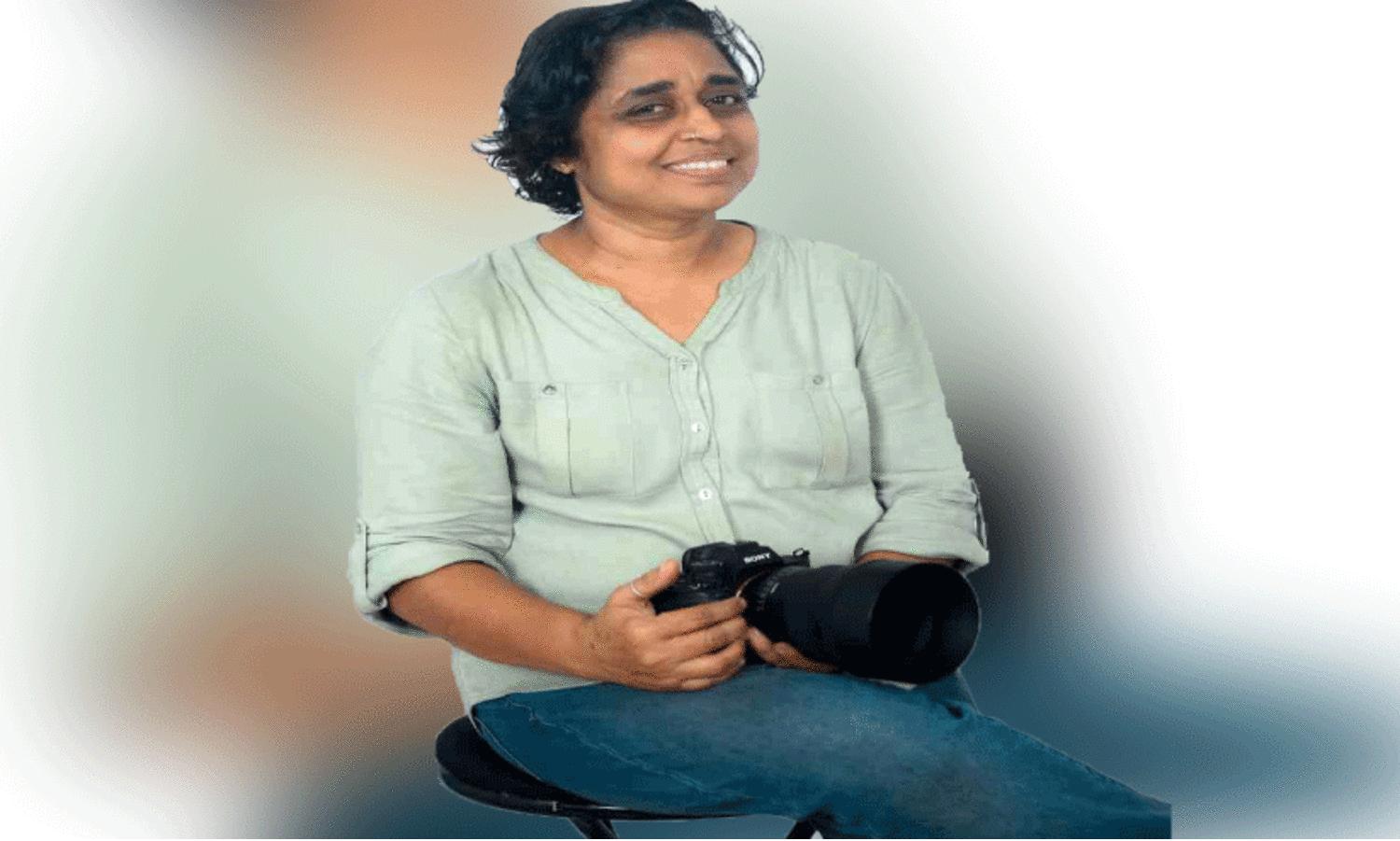 ഫോട്ടോഗ്രഫിയിൽ പെൺകരുത്തായി ബിന്ദു കാലടി