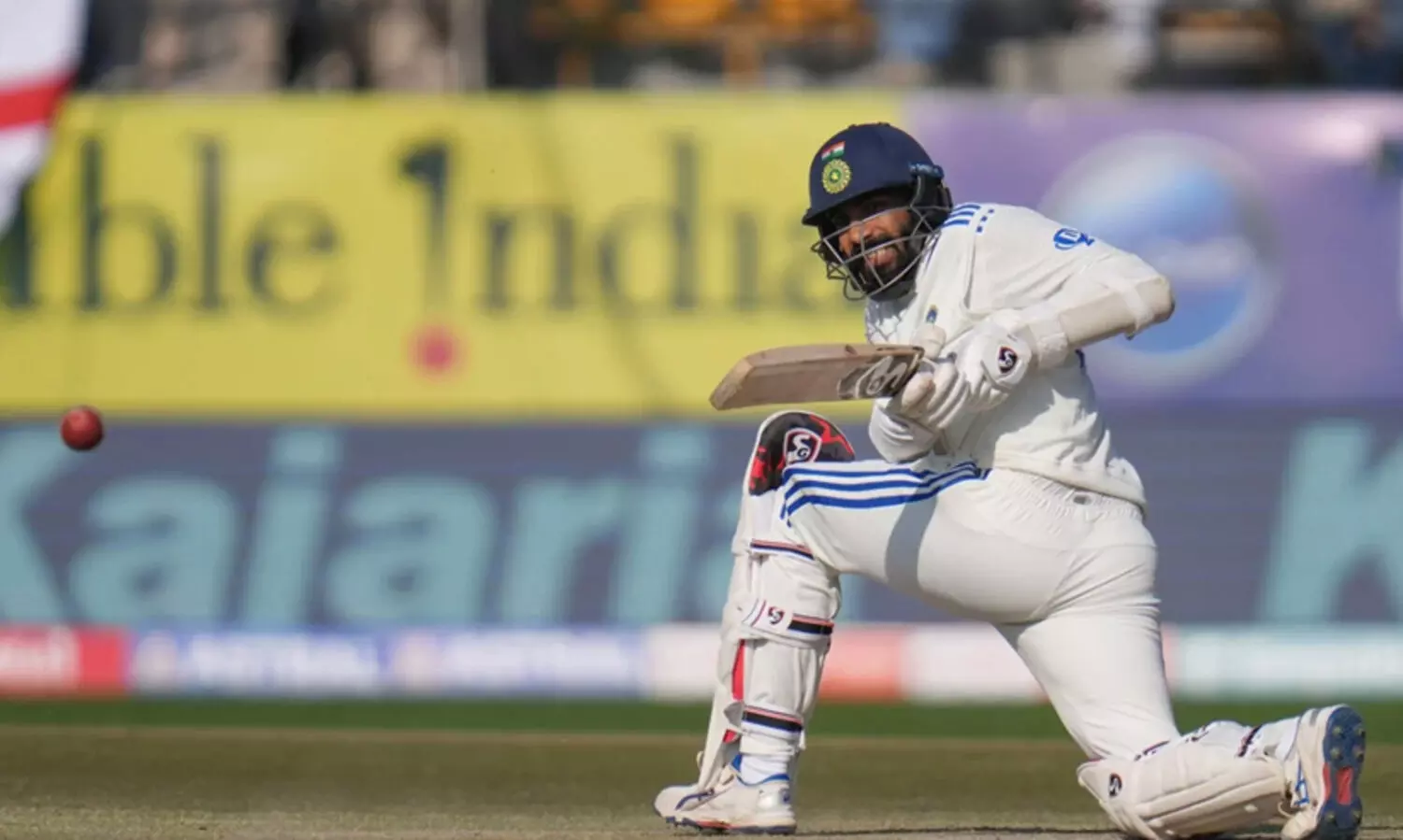 രണ്ട് സെഞ്ച്വറി, മൂന്നുപേർക്ക് അർധസെഞ്ച്വറി; ധരംശാലയെ വരുതിയിലാക്കി ഇന്ത്യ