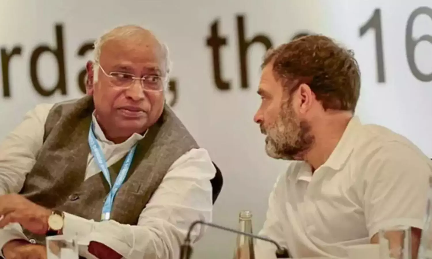 കോൺഗ്രസിന് തിരിച്ചടി; ബാങ്ക് അക്കൗണ്ടുകൾക്കെതിരായ നടപടി തടയണമെന്ന ആവശ്യം തള്ളി; ഹൈകോടതിയെ സമീപിക്കും