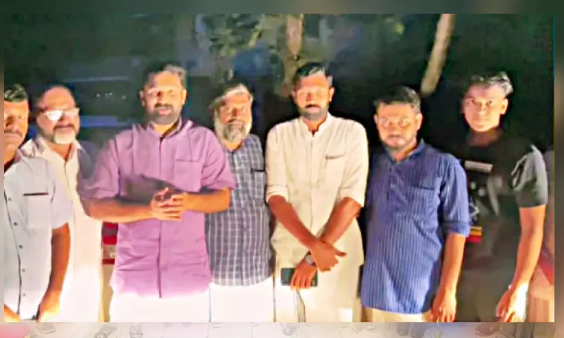 അ​ൽ അ​ഹ്‌​സ ഒ.​ഐ.​സി.​സി ചി​കി​ത്സ    ധ​ന​സ​ഹാ​യ​ങ്ങ​ൾ കൈ​മാ​റി