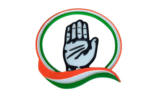 ആ​ല​പ്പു​ഴ​യി​ൽ ന​ങ്കൂ​ര​മി​ട്ട്​ കോ​ൺ​ഗ്ര​സ്​ സീ​റ്റ്​ ച​ർ​ച്ച