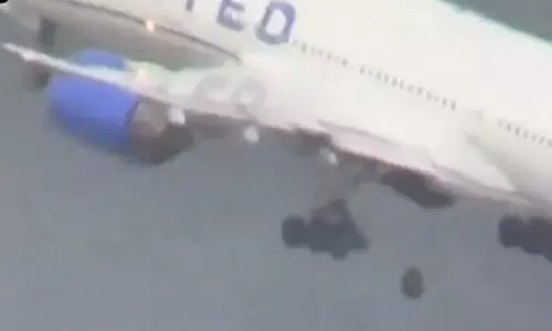 ടേക്ക് ഓഫിന് പിന്നാലെ യുണൈറ്റഡ് എയർലൈൻ വിമാനത്തിന്റെ ടയർ ഊരിത്തെറിച്ചു -VIDEO