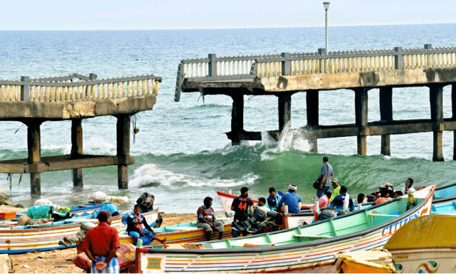 valiyathura sea bridge