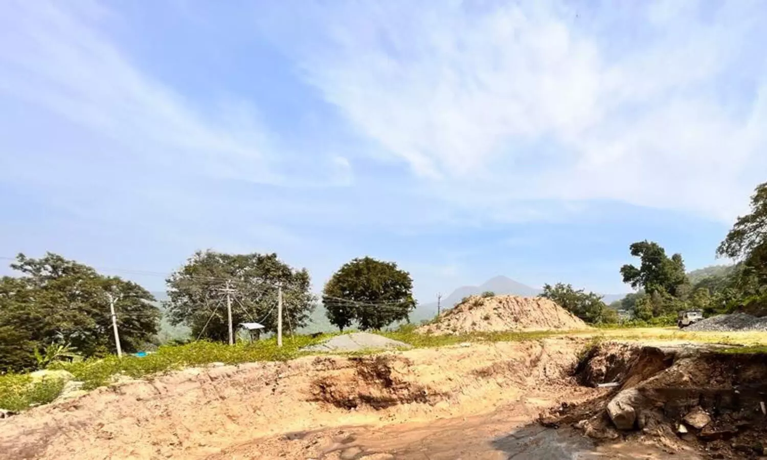 അട്ടപ്പാടിയിൽ സർക്കാർ ഫണ്ട് 10 ലക്ഷം രൂപ അനധികൃതമായി ഉപയോഗിച്ചുവെന്ന് സതാനന്ദ് രംഗരാജ്