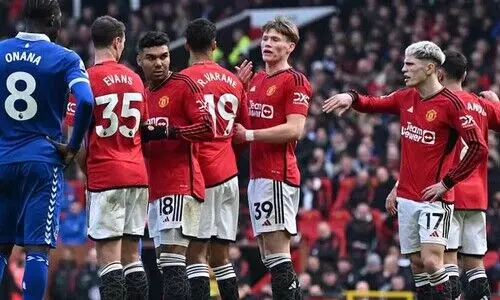 പെനാൽറ്റി ഗോളിൽ യുനൈറ്റഡ്; എവർട്ടണെ വീഴ്ത്തിയത് രണ്ടു ഗോളിന്