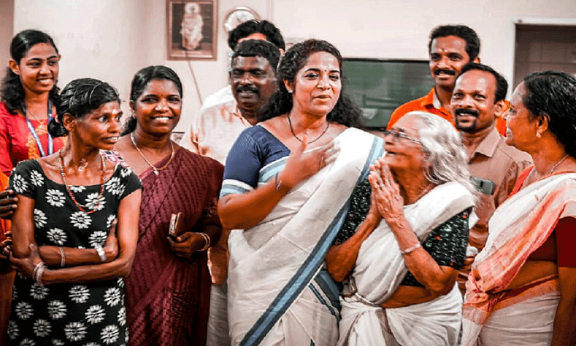 പ്രചാരണച്ചൂടേറുന്നു; ഗോദയിൽ സജീവമായി മുന്നണികൾ