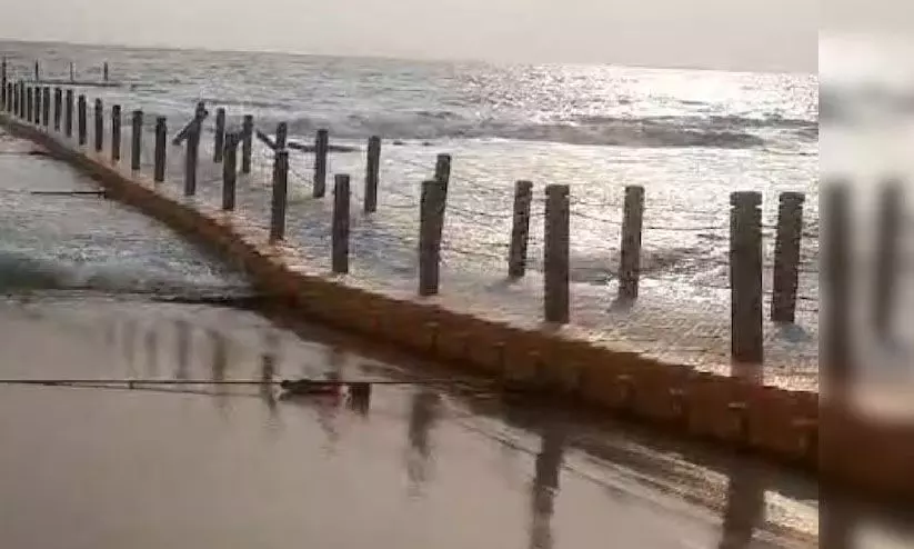 വര്‍ക്കലയിലെ ഫ്ലോട്ടിങ് ബ്രിഡ്ജ് അപകടത്തില്‍ സുരക്ഷാ വീഴ്ചയുണ്ടായോ എന്ന് പരിശോധിക്കുമെന്ന് ടൂറിസം ഡയറക്ടര്‍