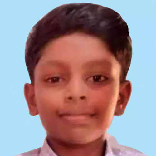 ഏ​ഴാം​ക്ലാ​സ് വി​ദ്യാ​ര്‍ഥി വീ​ട്ടി​ല്‍ തൂ​ങ്ങി​മ​രി​ച്ച നി​ല​യി​ല്‍