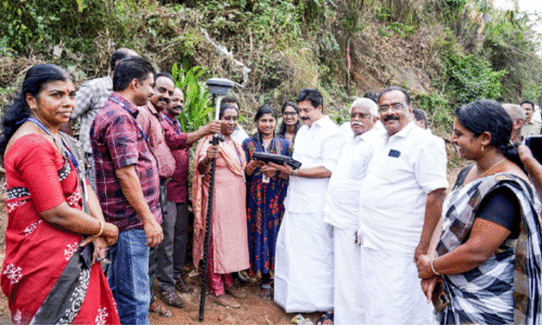 ഇടുക്കി മിനി ഫുഡ് പാര്‍ക്ക്; മന്ത്രി റോഷി അഗസ്റ്റിന്‍ സ്ഥലം സന്ദര്‍ശിച്ചു