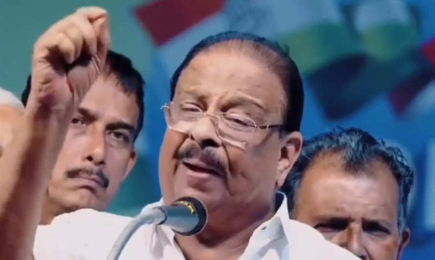 മുഖ്യമന്ത്രിയുടെ ധൃതിപിടിച്ച വിദേശയാത്ര ദുരുദ്ദേശ്യപരം,    എന്തിനാണ് ഭാര്യയെയും മക്കളെയും കൊണ്ടുപോകുന്നത്? -കെ. സുധാകരൻ