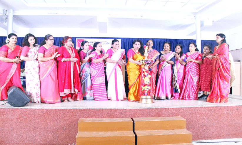 സ്ത്രീകൾ ജീവിതം ജീവിച്ചു മരിക്കണം -ഡോ. കെ.പി. സുധീര സ്ത്രീകൾ ജീവിതം ജീവിച്ചു മരിക്കണം -ഡോ. കെ.പി. സുധീര