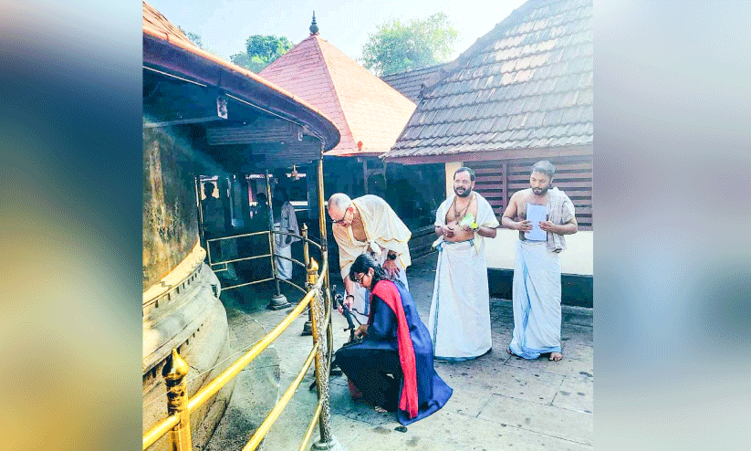 ചുവർചിത്ര പഠനം: അമേരിക്കൻ സംഘം തൃക്കൊടിത്താനം ക്ഷേത്രത്തിൽ ചുവർചിത്ര പഠനം: അമേരിക്കൻ സംഘം തൃക്കൊടിത്താനം ക്ഷേത്രത്തിൽ