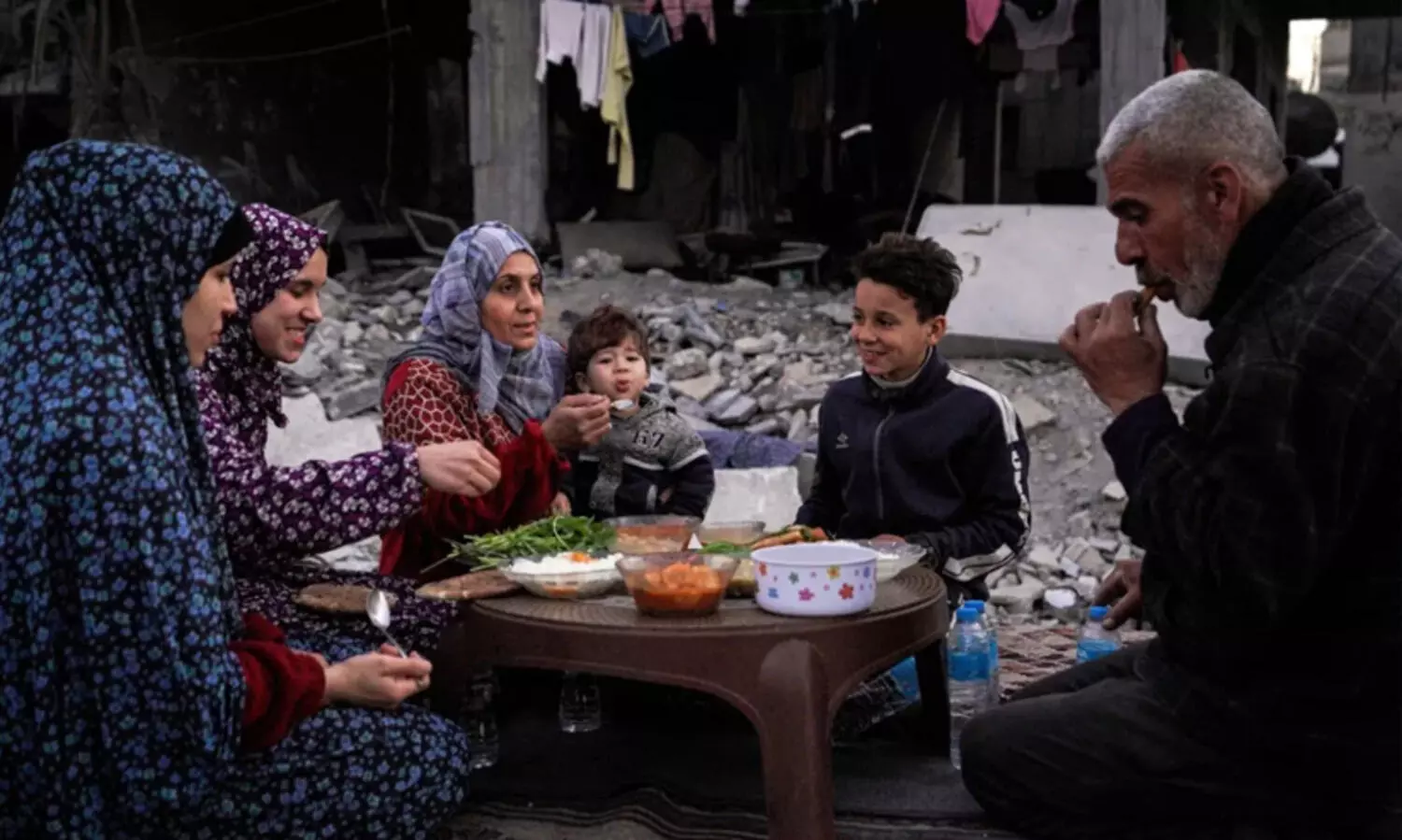 ‘ഞങ്ങൾ നേരത്തേ ത​ന്നെ നോമ്പിലാണ്...’ -ഗസ്സക്കാർ പറയുന്നു