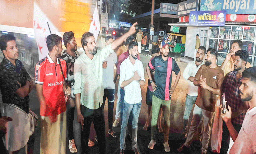 പൗരത്വ ഭേദഗതി നിയമം; പരക്കെ പ്രതിഷേധം പൗരത്വ ഭേദഗതി നിയമം; പരക്കെ പ്രതിഷേധം