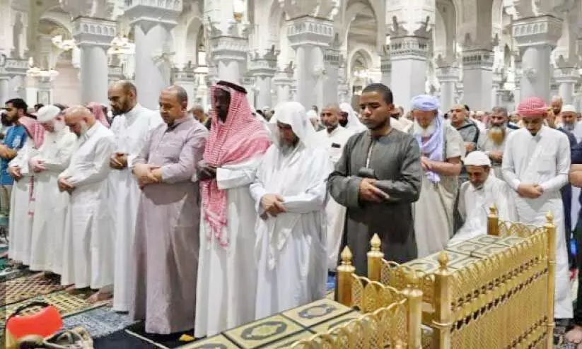 ത​റാ​വീ​ഹ്​ ന​മ​സ്​​കാ​രം