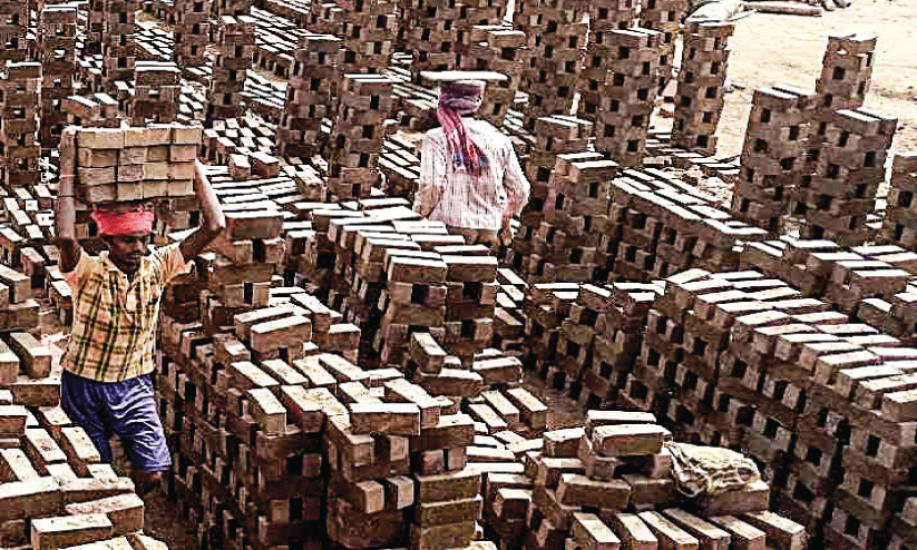 എ​ങ്ങു​മെ​ത്താ​തെ ഇ​ത​ര സം​സ്ഥാ​ന തൊ​ഴി​ലാ​ളി വി​വ​ര​ശേ​ഖ​ര​ണം