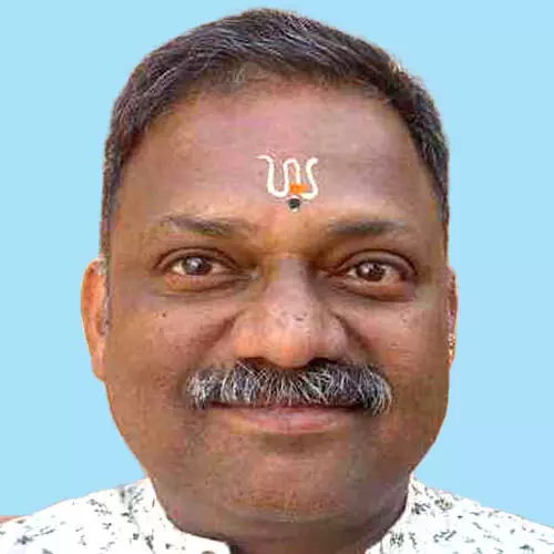 മും​ബൈ​യി​ൽ നി​ര്യാ​ത​നാ​യി