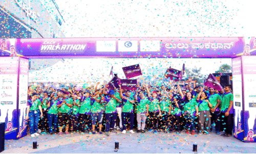 വ​നി​ത ശാ​ക്തീ​ക​ര​ണം വി​ളി​ച്ചോ​തി ലു​ലു വാ​ക്ക​ത്ത​ൺ