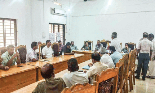 കാങ്കപുഴ റെഗുലേറ്റർ കം ബ്രിഡ്ജ് സാമൂഹികാഘാത പഠനം; കരട് റിപ്പോർട്ട് ചർച്ച ചെയ്യാൻ വിളിച്ച യോഗത്തിൽ രോഷപ്രകടനം