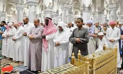 ത​റാ​വീ​ഹ്​ ന​മ​സ്​​കാ​രം