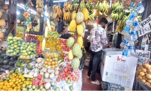 ഉണർവിലാണ് പഴം വിപണി