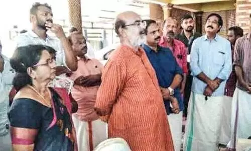 തോ​മ​സ് ഐ​സ​ക്