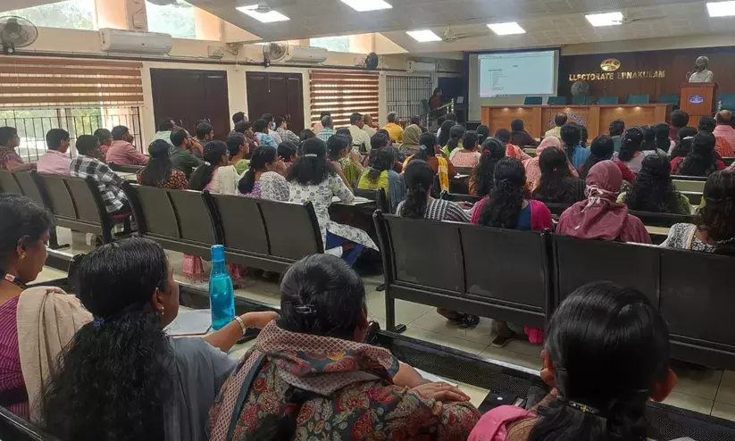 ലോക്സഭാ തിരഞ്ഞെടുപ്പ്: തദ്ദേശ വകുപ്പ് ഉദ്യോഗസ്ഥർക്ക് പരിശീലനം നൽകി