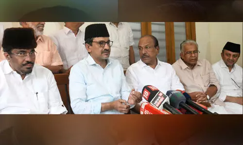 സി.എ.എക്കെതിരെ യോജിച്ച പോരാട്ടം; വൈകാരിക പ്രതികരണം ബി.ജെ.പിക്ക് ഗുണംചെയ്യും -മുസ്ലിം ലീഗ് സി.എ.എക്കെതിരെ യോജിച്ച പോരാട്ടം; വൈകാരിക പ്രതികരണം ബി.ജെ.പിക്ക് ഗുണംചെയ്യും -മുസ്ലിം ലീഗ്