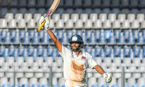 രഞ്ജിട്രോഫി ഫൈനൽ: വിദർഭക്ക് മുന്നിൽ റൺമല, സെഞ്ച്വറിത്തിളക്കത്തിൽ മുശീർ ഖാൻ രഞ്ജിട്രോഫി ഫൈനൽ: വിദർഭക്ക് മുന്നിൽ റൺമല, സെഞ്ച്വറിത്തിളക്കത്തിൽ മുശീർ ഖാൻ